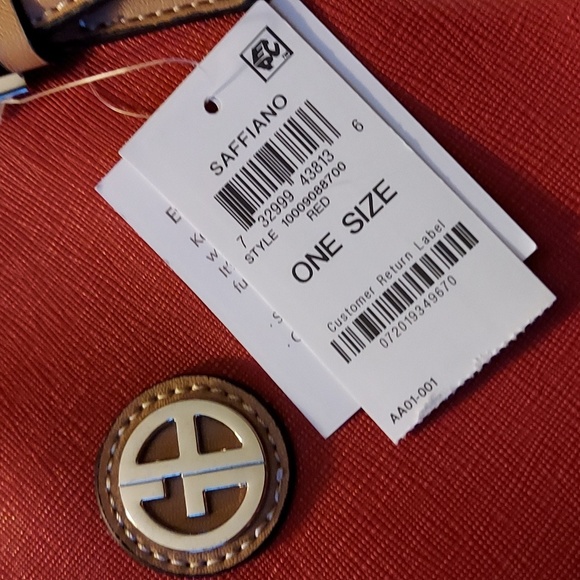 Giani Bernini Red/Tan Saffiano Domed Satchel NEW - Picture 6 of 8